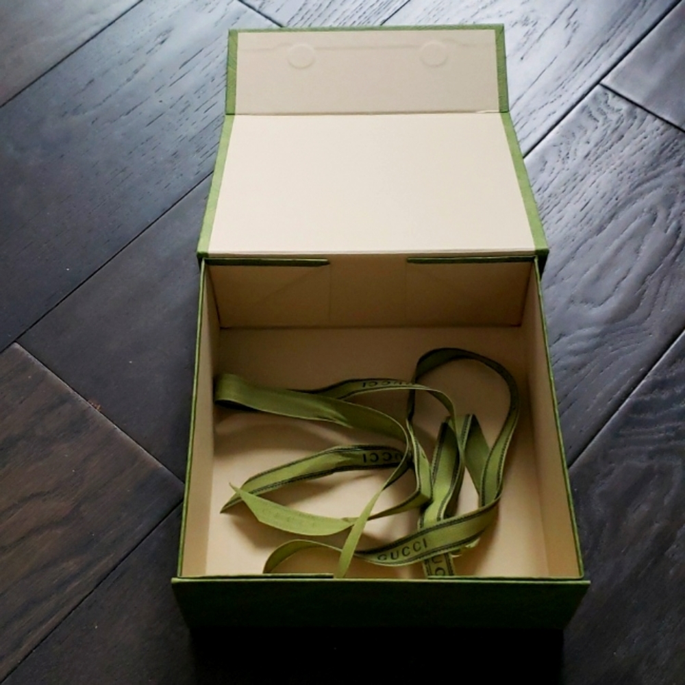 Gucci Belt box and Paper bag with Ribbon